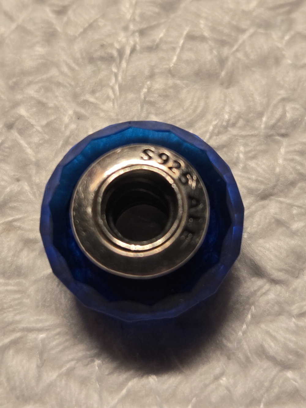Pandora Faceted Blue Charm - Picture 2 of 3